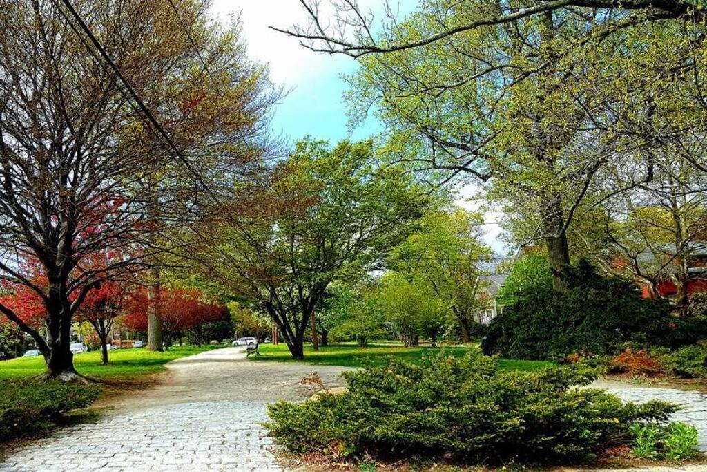 Urban Oasis In Hope Village Providence Ngoại thất bức ảnh